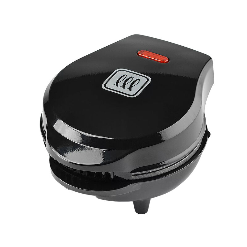 Toastmaster 4 inch Mini Waffle Maker image number 3