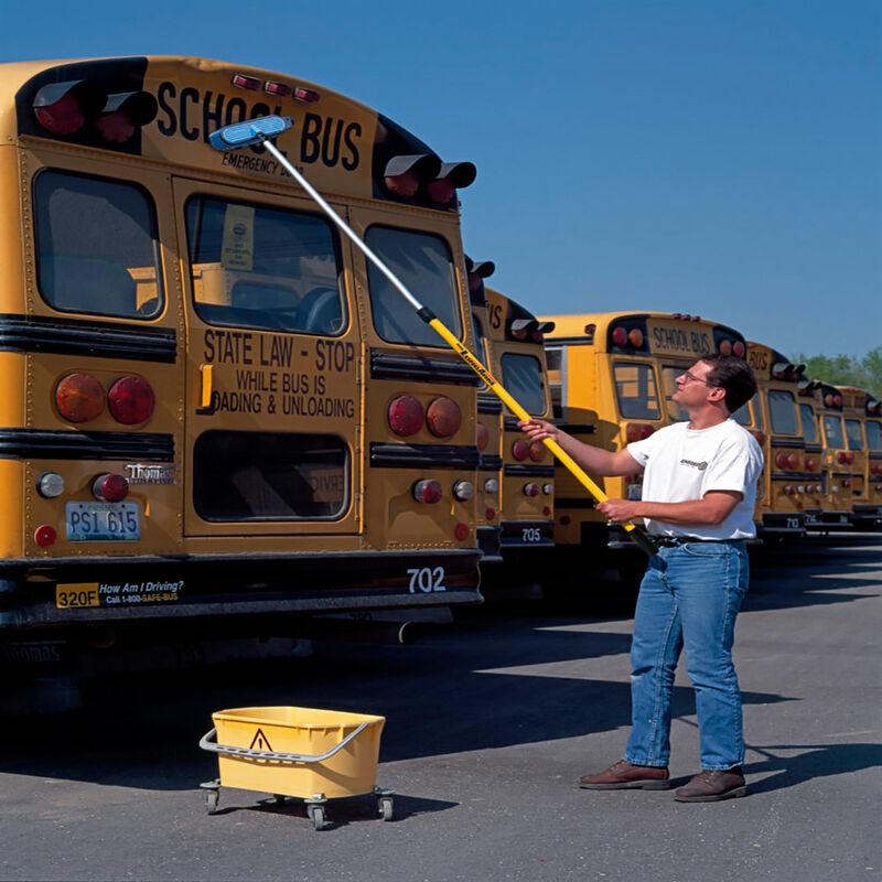 Mr. LongArm Truck &rsquo;n Bus 2-Section Extension Pole image number 5