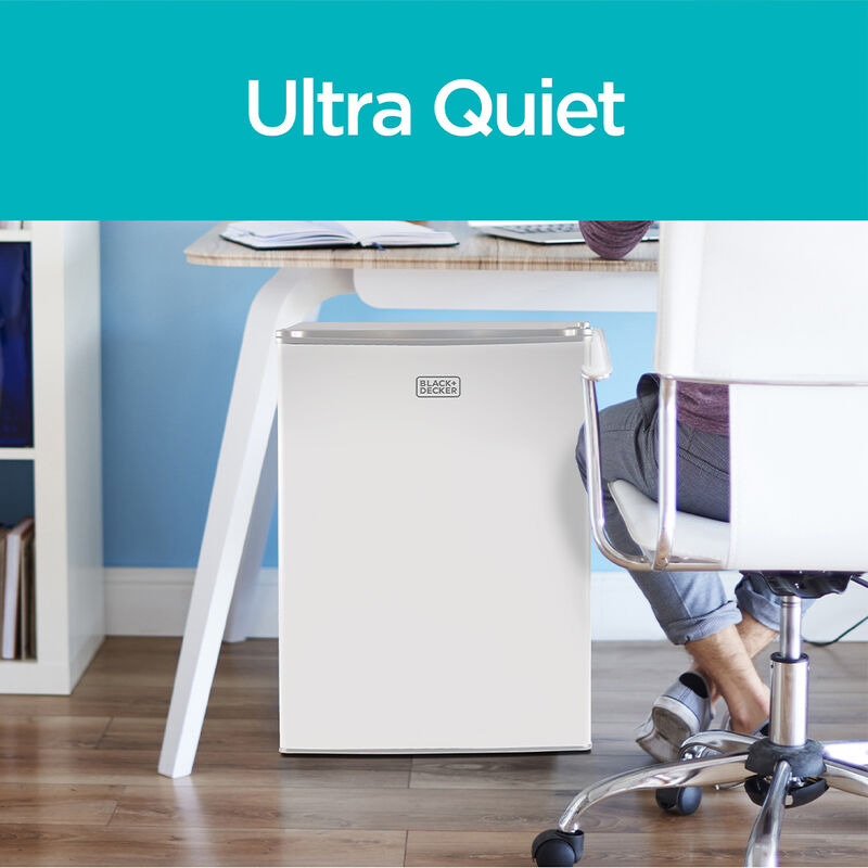 Black+Decker 2.5 cu. ft. Mini Fridge with Freezer, White image number 7