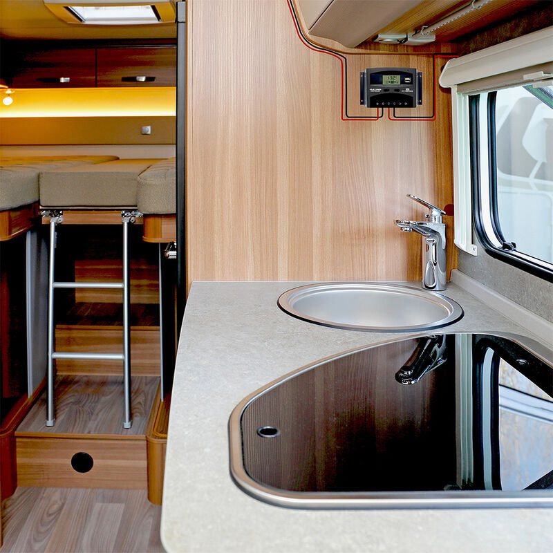 Ecowareness 30-Amp Charge Controller image number 3