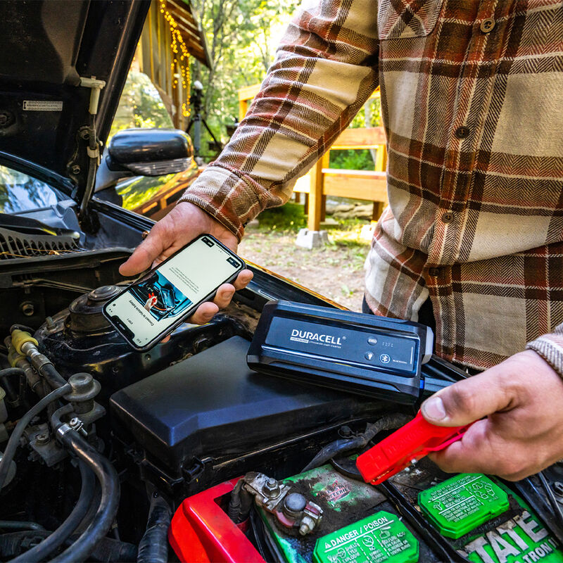 Duracell Bluetooth Lithium-Ion 1100-Amp Jump Starter image number 4