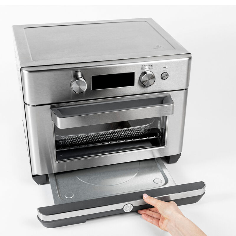 GE Digital Air Fryer 8-in-1 Toaster Oven image number 7