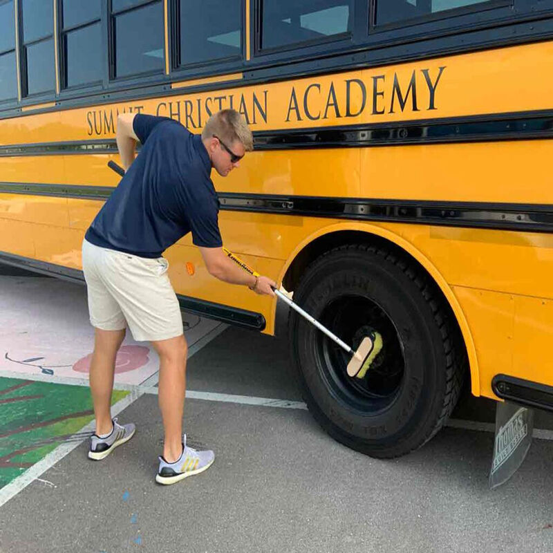 Mr. LongArm Truck &rsquo;n Bus 2-Section Extension Pole image number 4