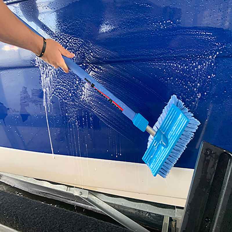 Mr. LongArm  Bi-Level Flow-Thru Wash Brush image number 3