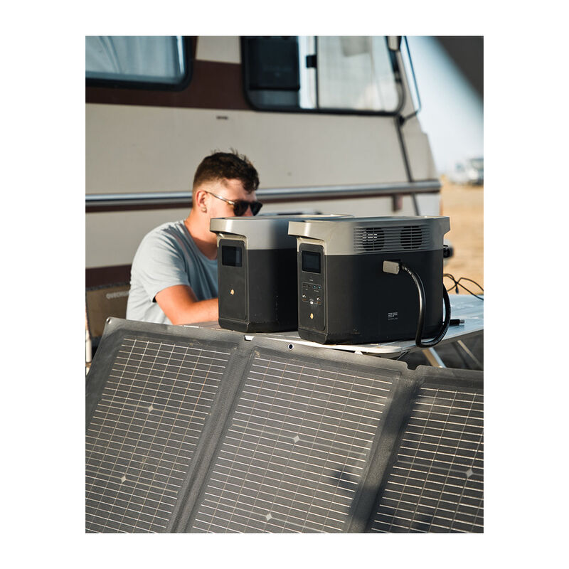 EcoFlow DELTA 2 Portable Power Station with 220W Solar Panel image number 4