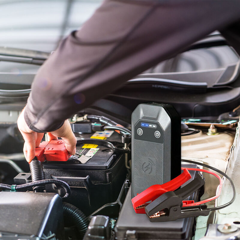 Schumacher SL1672 4-in-1 Lithium Jump Starter and 1000A Portable Power Pack image number 12