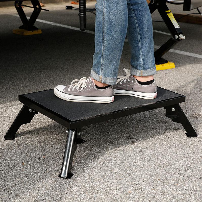 Folding Steel Platform Step Stool image number 3