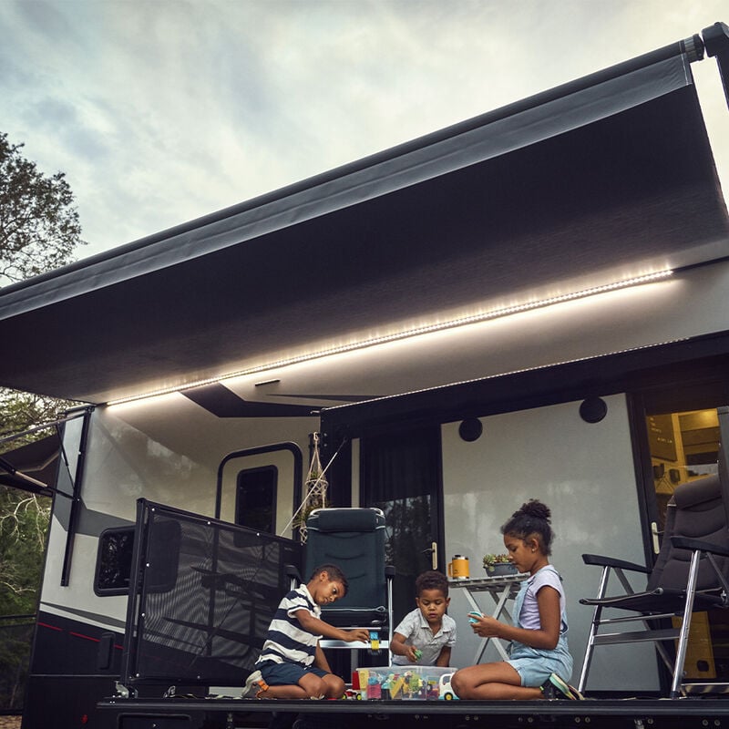 Dometic 9200 Patio Power Awning image number 4