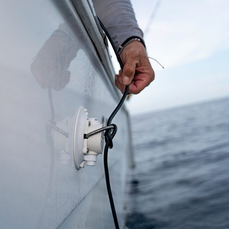 SeaSucker 4.5" Vacuum Mount with Stainless Steel Flat-Top D-Ring image number 3