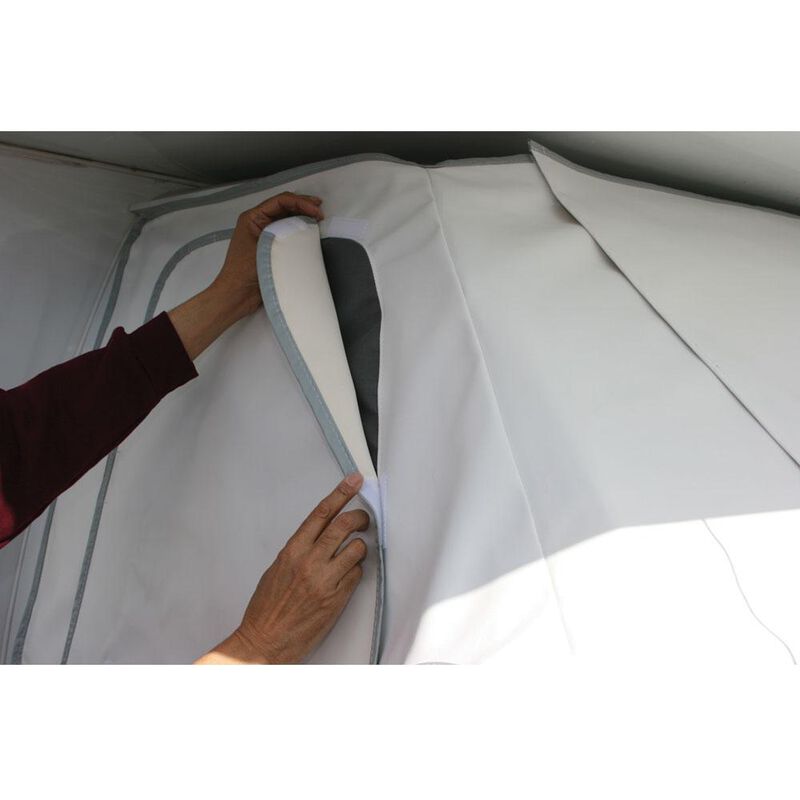 Endura/Kodiak C5500 2004-2019 - Deluxe Class C Windshield Covers image number 5