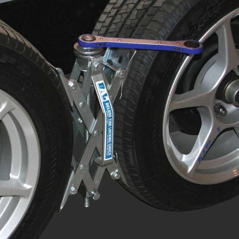 X-Chock Tire Locking Chocks, 2-Pack image number 2